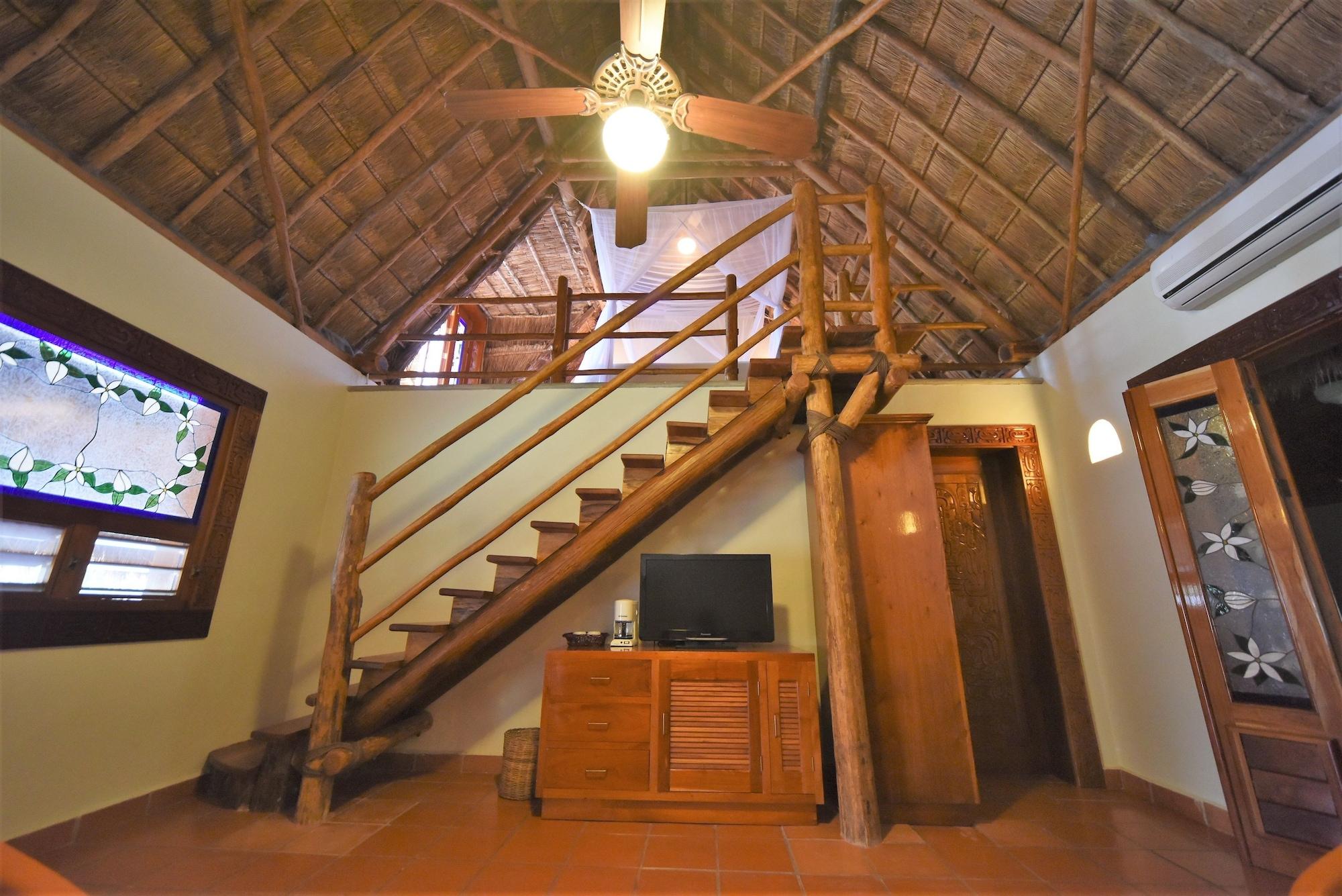 The Lodge At Chichen Itza Exterior photo